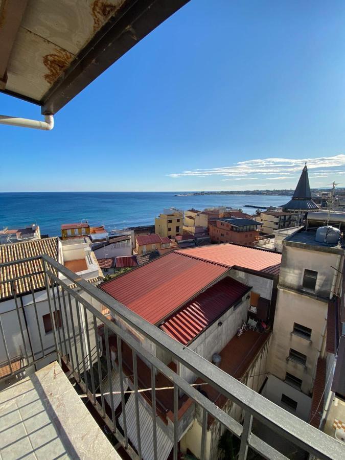 Nick & Santo'S Holiday Homes B&B Giardini-Naxos Kültér fotó